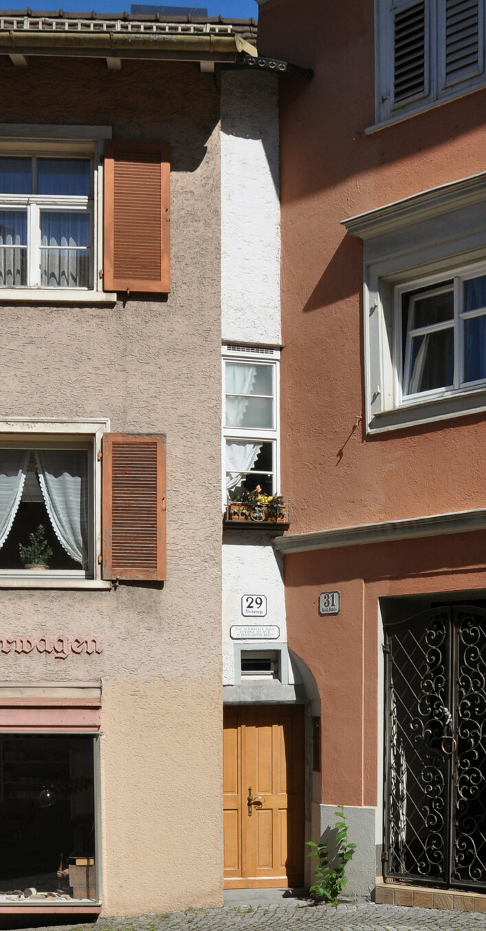 Bregenz,

Haus Kirchstraße 29 (Mitte), „das schmalste Haus Europas“