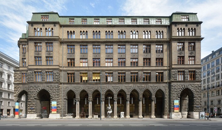 Official building Rathausstraße 14-16, MUSA Museum Startgalerie Artothek, 1st district of Vienna