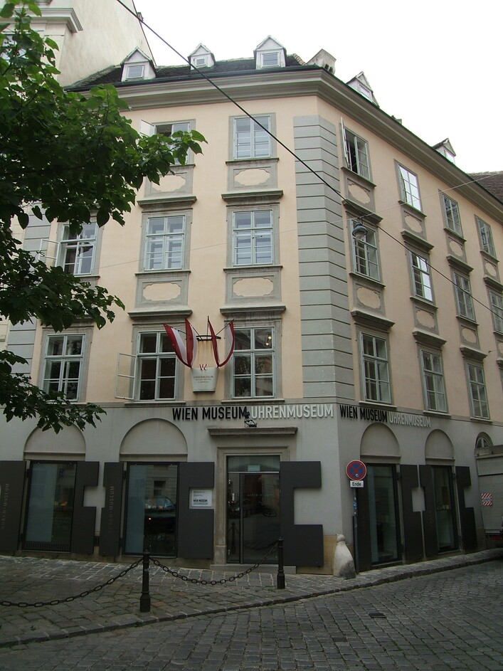 Palais Obizzi in Vienna 1st district Schulhof 2
