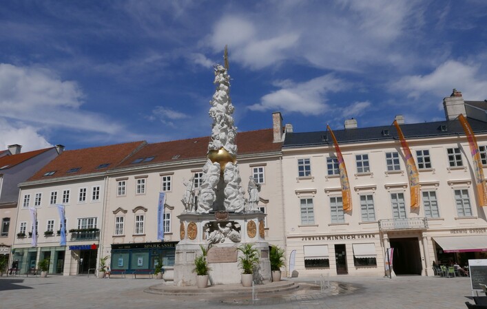 Dreifaltigkeitssäule Baden auf dem Hauptplatz