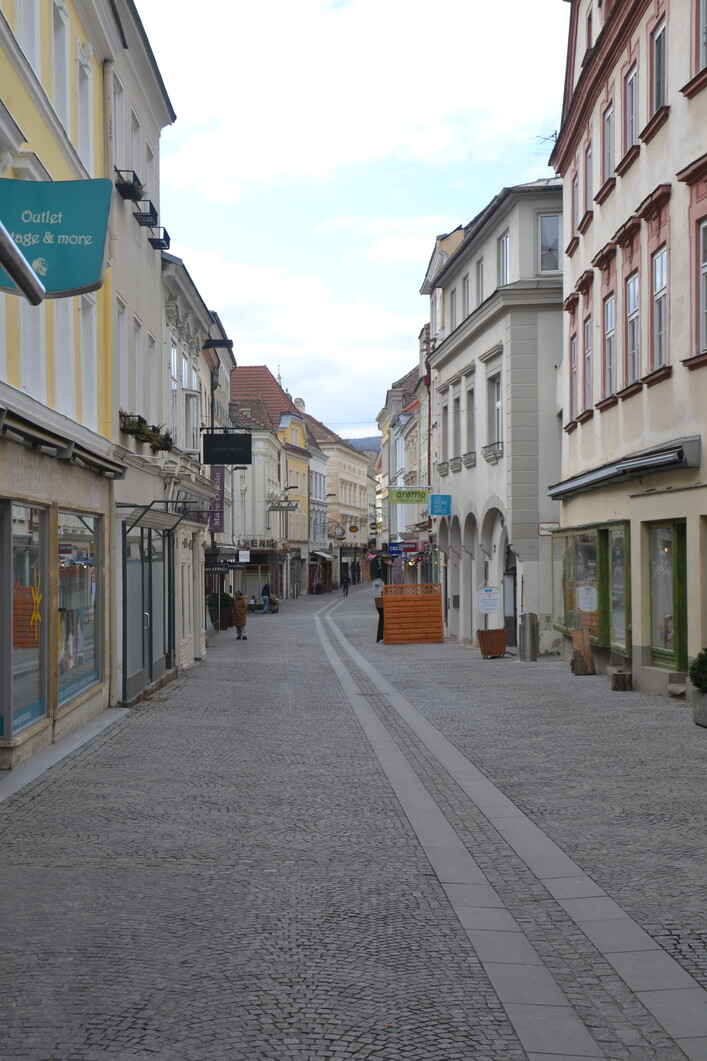 Altstadt in Krems an der Donau, Untere Landstraße