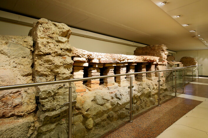 Bodenheizung (Hypokaustum) eines Tribunenhauses im Untergeschoß des Römermuseums im 1. Wiener Gemeindebezirk Innere Stadt an der Adresse Hoher Markt 3.
