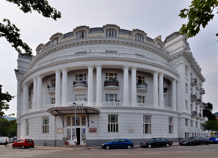 Former hotel Esplanade at Helenenstraße 40 in Baden, Lower Austria.