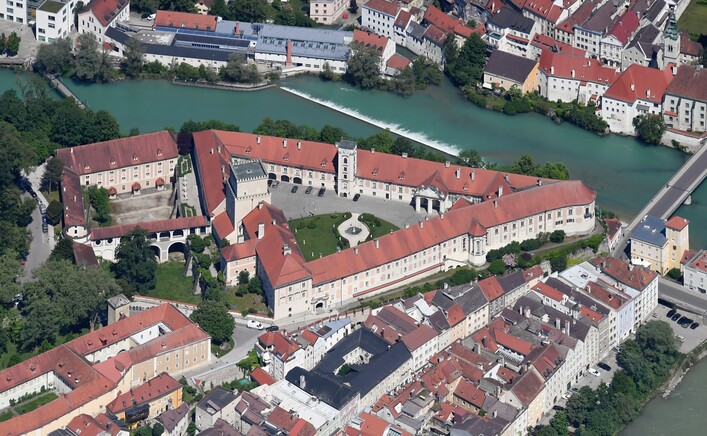 Aerial image of the Schloss Lamberg (view from the south)