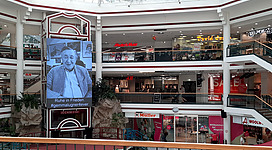 Shoppen in der Lugner City