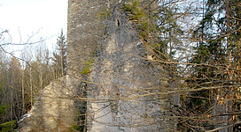 Ruin of the "black castle" Hohenwart in Köstenberg, market town Velden am Wörther See, district Villach Land, Carinthia, Austria, EU