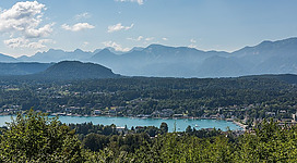 View of the west end of the Wörther See, market town Velden am Wörther See, district Villach Land, Carinthia, Austria, EU