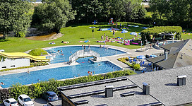 Königswiesen, Erlebnisbad