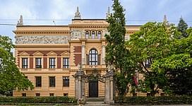 Das Francisco Carolinum Museum Linz besuchen