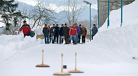 Eisstockschießen in Werfen