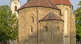 The ossuary (Chapel of the Three Kings) in Tulln on the Danube is an important Romanesque building.