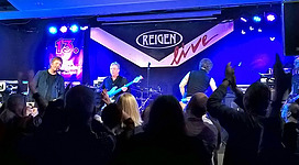 Ein Konzert im Reigen besuchen