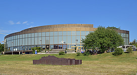 This is a photo of public art indexed in a public art catalogue of Linz (Austria) under the number: 1313 (commons,  de)  .