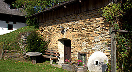 Heimatmuseum "Rauchstubenhaus" Edelschachen bei Anger