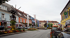 Stainz, Steiermark, Österreich: Hauptplatz gegen Südosten