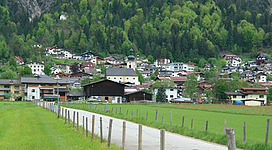 Weg von der Bahnstation nach Unterlangkampfen