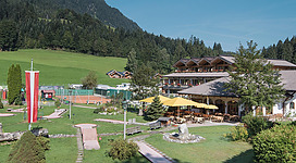 Tennis spielen am Tennisplatz Franzlhof