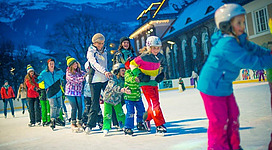 Eislaufen und Eisstockschießen