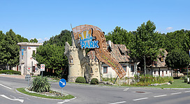 Der Familypark an der Landstraße B52 in der burgenländischen Marktgemeinde Sankt Margarethen im Burgenland und unmittelbar an der Gemeindegrenze zu Rust.Mit rund 145.000 m² Fläche ist er Österreichs größter Freizeit- und Familienpark. 1968 wurde der Park von der Familie Erwin Müller mit dem Namen „Märchenwald“ gegründet. Der Park wurde sukzessiv ausgebaut. 1999 erfolgte eine Umbenennung in „Märchenpark Neusiedlersee“ und 2010 in „Familypark“. 2018/19 wurde der Park an das französische Unternehmen Compagnie des Alpes, ein führenden europäischen Betreiber von Freizeitparks und Skiresorts, verkauft.