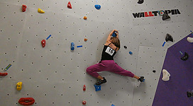 Klettern in der Boulderhalle Gletschersonne