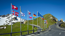 Die Großglockner Hochalpenstraße entlang fahren