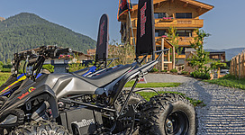 Austoben auf der Mini Quad Bahn