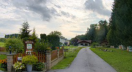 Schwand im Innkreis (Bezirk Braunau am Inn): im Ortschaftsgebiet von Ottenschwand (lt. amtl. Digitalen Oberösterreichischem Rauminformationssystem DORIS Teil der aus 6 Wohnadressen bestehenden Ansiedlung Mühltal, diese im Ortsverzeichnis Oberösterreich der Statistik Austria nicht verzeichnet)