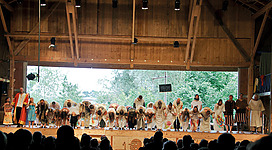 Der Theaterstadel, in dem die Stücke der Rainbacher Evangelienspiele aufgeführt werden