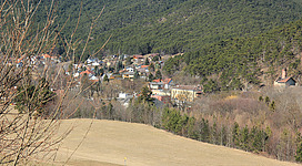 Blick auf Oberpiesting, Gemeinde Waldegg in Niederösterreich