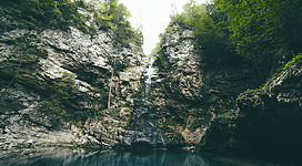 Einen Ausflug zum Erl Wasserfall machen