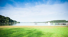 Beachvolleyball im Strandbad spielen