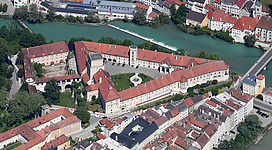 Aerial image of the Schloss Lamberg (view from the south)
