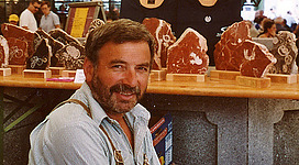 Franz Gassenbauer ist ein leidenschaftlicher Sammler von Fossilien und Mineralien in Bad Goisern.